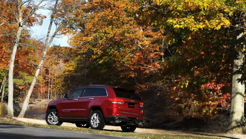 CORSA Performance, Corsa 14-16 Jeep Grand Cherokee Summit Edition Polished 2.5in Dual Rear Exit Cat-Back Exhaust